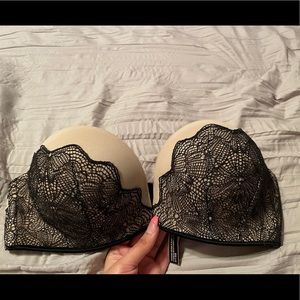 Bombshell strapless bra
